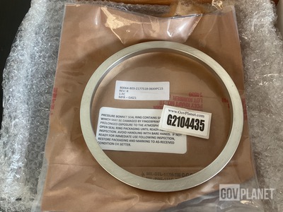 (10) Packing Retainers, (3) Cushioning Pads & Assorted Items