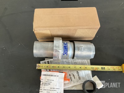 (43) Bolts, (710) Plain Nuts, (2) Straight Pins & (23) Threaded Standoffs