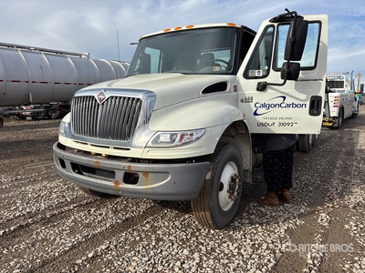 2007 International 4400 Furgonetka