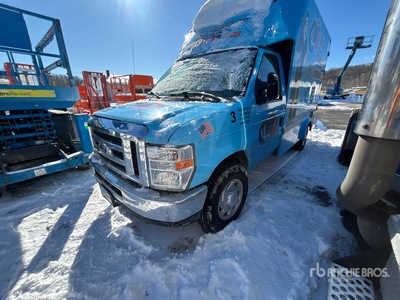 2014 Ford E-350 Furgoneta de carga (Inoperable)