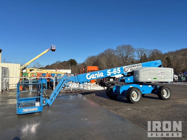 ELEVADOR TELESCóPICO 2015 GENIE 4WD S65