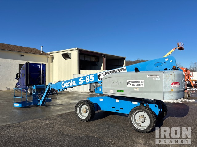 ELEVADOR TELESCóPICO 2015 GENIE 4WD S65