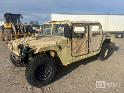 AM General M1097R1 HMMWV 4 Door Soft Top w/Truck Body