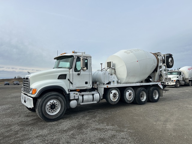 2002 Mack CV513 12x4 Mixer Truck