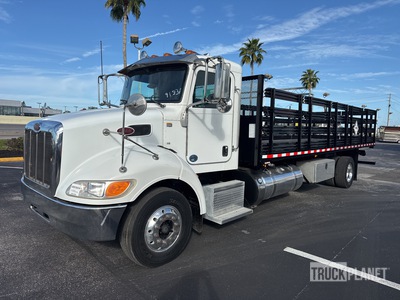 2016 Peterbilt 337 4x2 Pritsche-Lkw