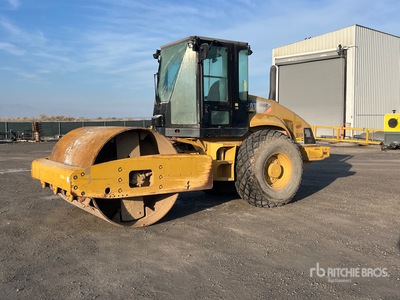 2007 Cat CS-563E Smooth Drum Compactor