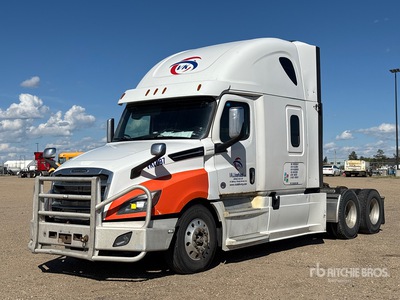 2020 Freightliner Cascadia 126 6x4 T/A Sleeper Truck Tractor