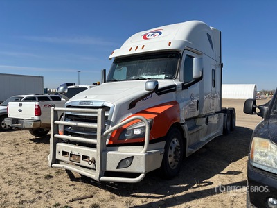 2020 Freightliner Cascadia 126 6x4 T/A Sleeper Truck Tractor