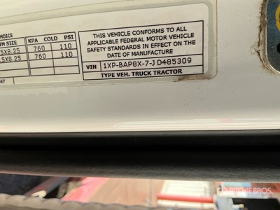2018 Peterbilt 579 トラックトラクター(S/A)