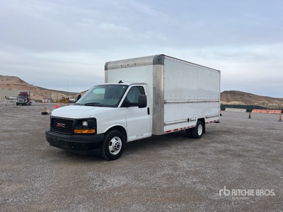 2017 GMC Savana 3500 4x2 Van Truck