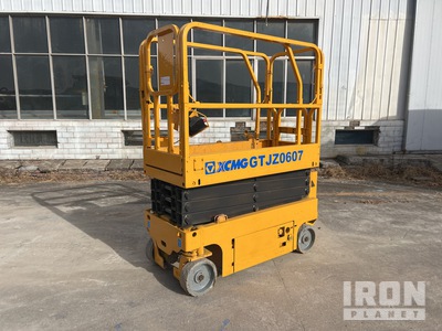 2018 XCMG GTJZ0607 Electric Scissor Lift