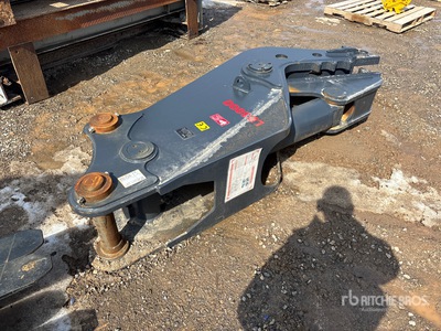 2025 LEDI LD200QF 32 in Q/C Hydraulic Demolition Pulverizer - Fits Excavator 20-28 Ton (Unused)