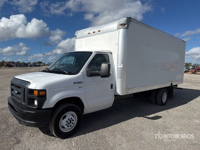 2017 Ford E350 4x2 Moving Furgoneta caja cerrada
