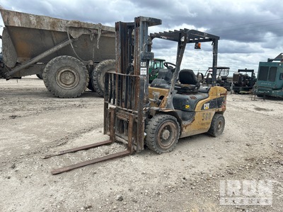 2018 (unverified) Cat GP30N 5500 lb Cushion Tire Montacargas (Inoperable)