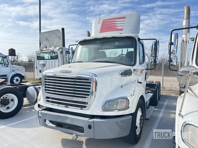 2014 Freightliner M2 112 6x2 T/A Day Cab Truck Tractor (Inoperable)