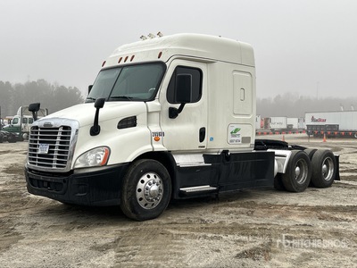 2018 Freightliner Cascadia 113 6x4 Sleeper Truck Tractor