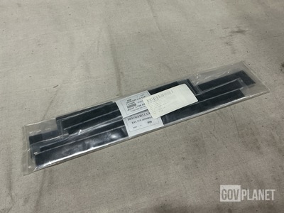 (95) Navistar 311336C91L Hook Fastener Tapes