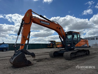 2020 Doosan DX225LC-5 Tracked Excavator