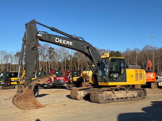 2019 John Deere 210G Tracked Excavator