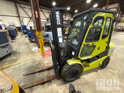 2017 Clark C30 5450 lb Cushion Tire 6k capacity diesel pneumatic forklift, closed cab Montacargas