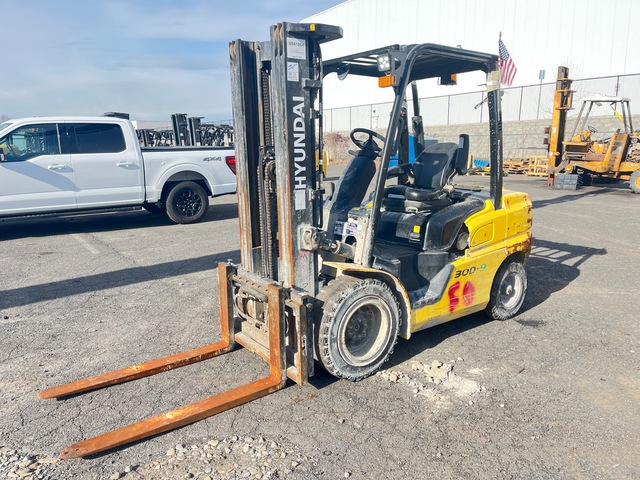 2018 (unverified) Hyundai 30D-9 5890 lb Cushion Tire Forklift