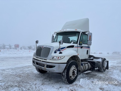 2018 International 4400 4x2 S/A Dagcabine Trekker