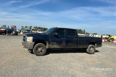 2011 Chevrolet Silverado 2500HD Silverado 4x2 Crew Cab Pickup