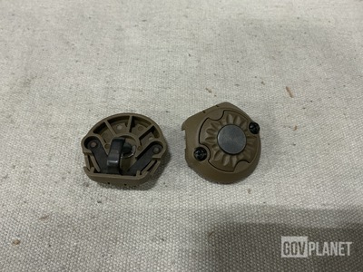 (119) Streamlight 14136 Mounting Brackets