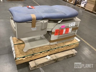 Brewer 6001 Access High-Low Examination Table