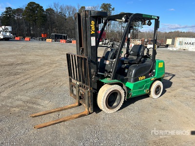 2018 Yale GTP060MX 4350 lb Pneumatic Tire Chariot Élévateur