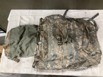 (82) Large Field Rucksacks