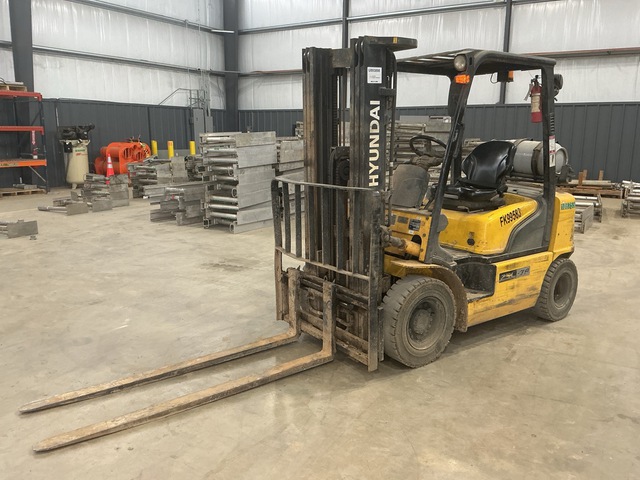 2023 (unverified) Hyundai 25L-7A 5000 lb Pneumatic Tire Forklift