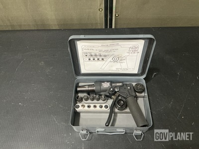 Fastening Systems International D-700C Hand Riveter