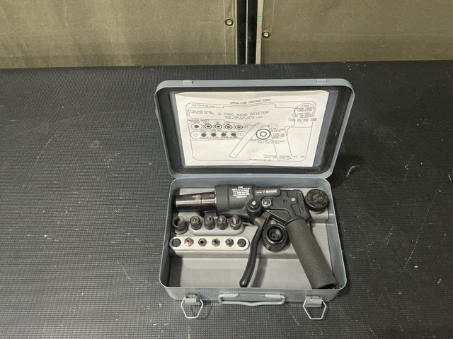 Fastening Systems International D-700C Hand Riveter
