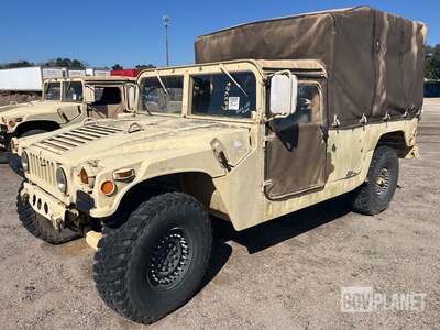 2006 AM General M1097R1 HMMWV 2 Door Soft Top w/Truck Body