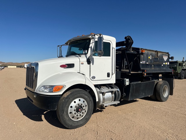2017 Peterbilt 337 Hot Patch Truck
