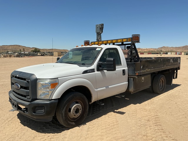 2016 Ford F-350 Super Duty XL Flatbed Truck