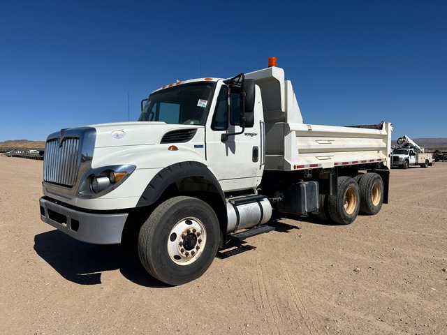 2013 International 7600 Dump Truck 2013 International 7600 Dump Truck
