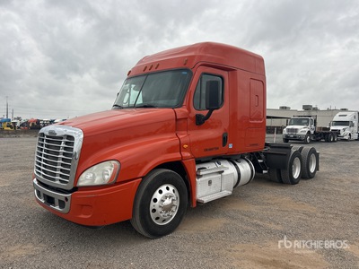 2017 Freightliner Cascadia 125 6x4 T/A Sleeper Truck Tractor