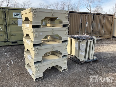 (4) Wel-Fab WFI-O320-SLC-T Storage Containers