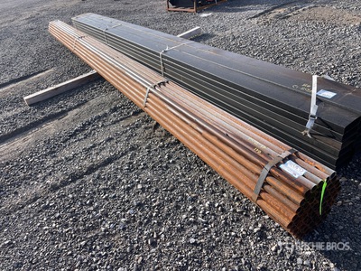 Quantity of (61) 1 5/8 in OD Blk Schedule 40 x 21 ft Steel Tubo