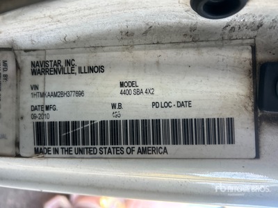 2011 International 4400 4x2 Crew Cab Utility Truck (Inoperable)