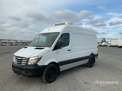 2015 Freightliner 2500 Sprinter Refrigerated Fourgon cargo