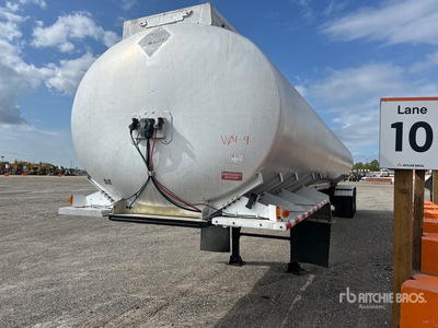 1977 Trailmobile 9000 gal T/A Tanker Trailer