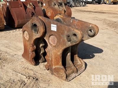 LaBounty 32 in Demolition Pulverizer - Fits Komatsu PC350