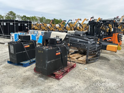 2021 Crown RM6025-45 4500 lb شاحنة الوصول