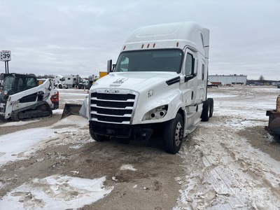 2019 Freightliner Cascadia 126 6x4 T/A Sleeper Truck Tractor (Inoperable)