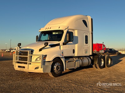 2020 Freightliner Cascadia 126 6x4 T/A Sleeper Truck Tractor