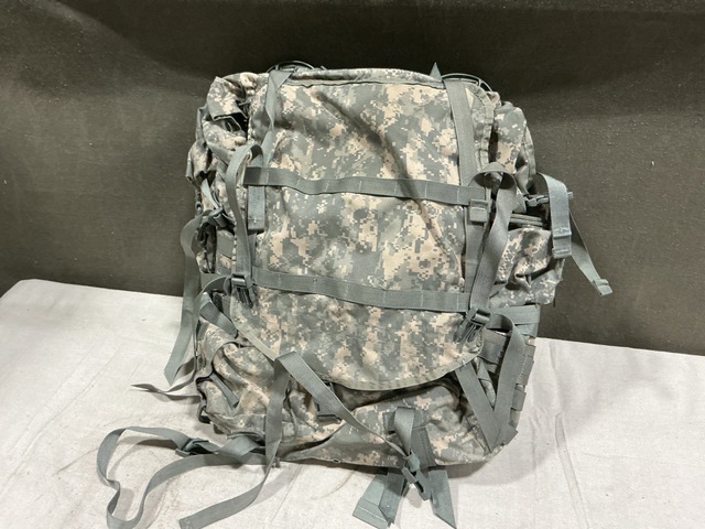 (57) Large Field Pack Sets