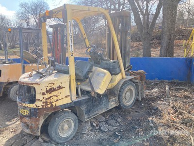 Hyster Pneumatic Tire Forklift (Inoperable)